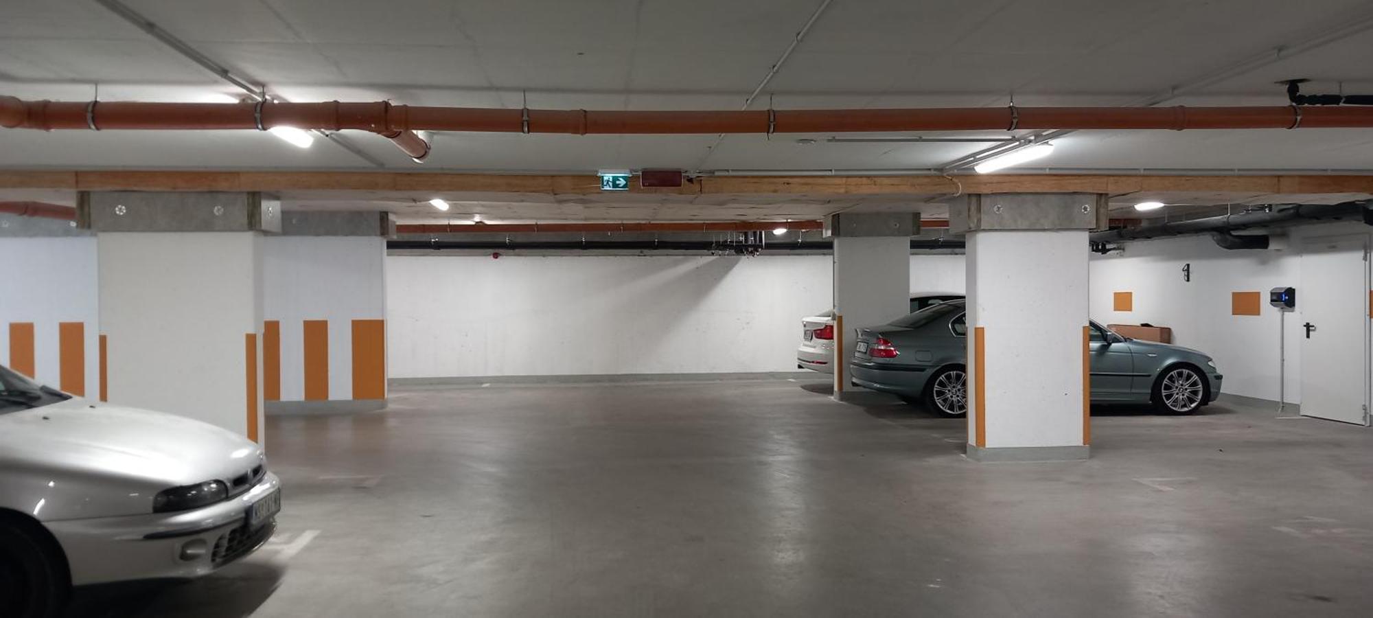Apartmán 3 Bedroom W Garage And Balcony *